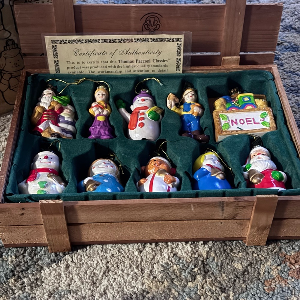 Thomas Pacconi Classics Christmas Collection
